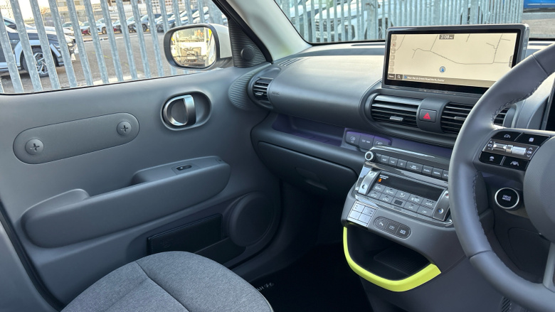 Hyundai INSTER 85kW Cross 49kWh 5dr Auto Electric Hatchback